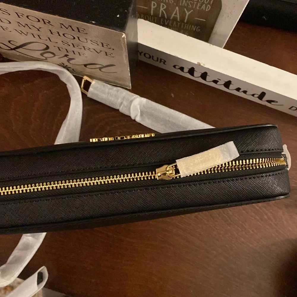 Michael Kors Jet Set Saffiano Leather Crossbody Bag in Black w Gold Hardware NWT